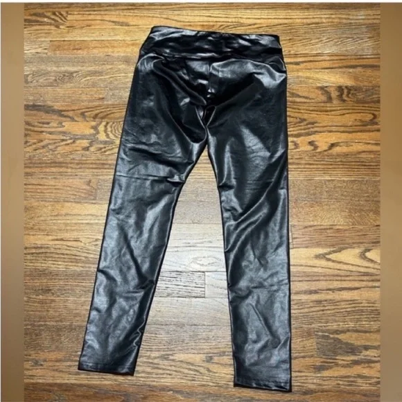 Black Faux Leather Leggings - Picture 2 of 2